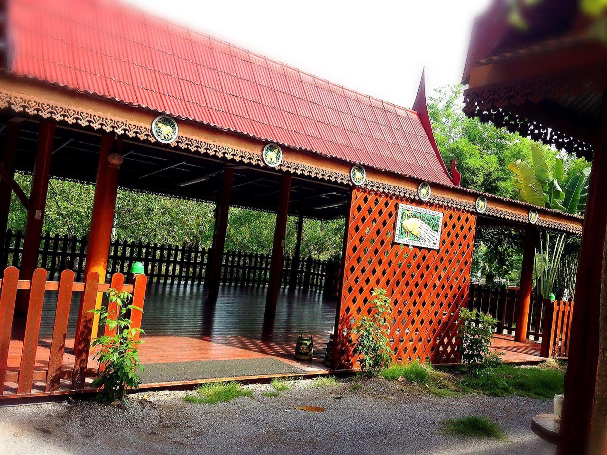 Jaroenrat Resort Samut Songkhram Εξωτερικό φωτογραφία